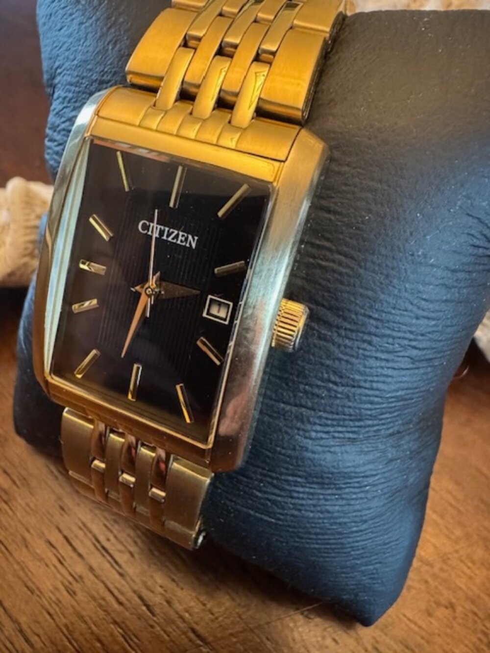 Citizen Men's Eco-Drive G820‑T001688 Gold-Tone /Black Dial - Picture 3 of 9